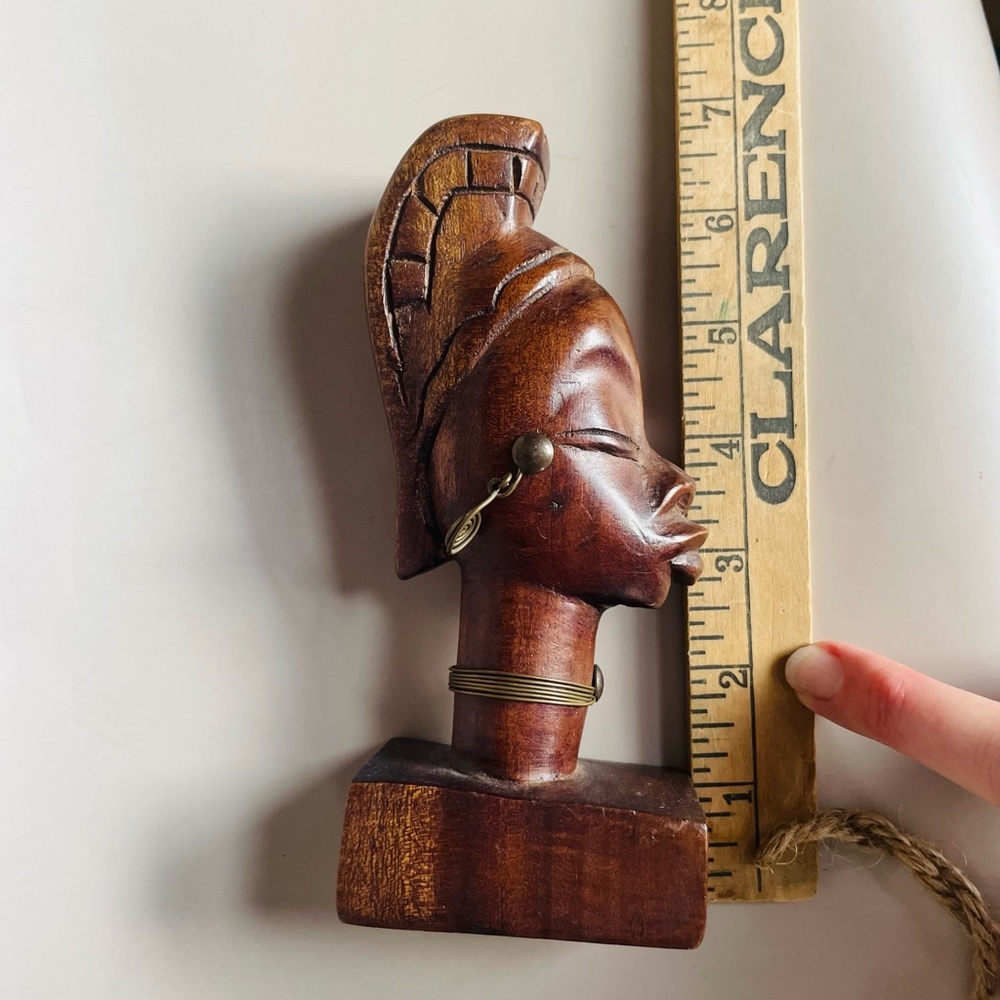 Hand-Carved Dark Wood Female Bust - Picture 9 of 10